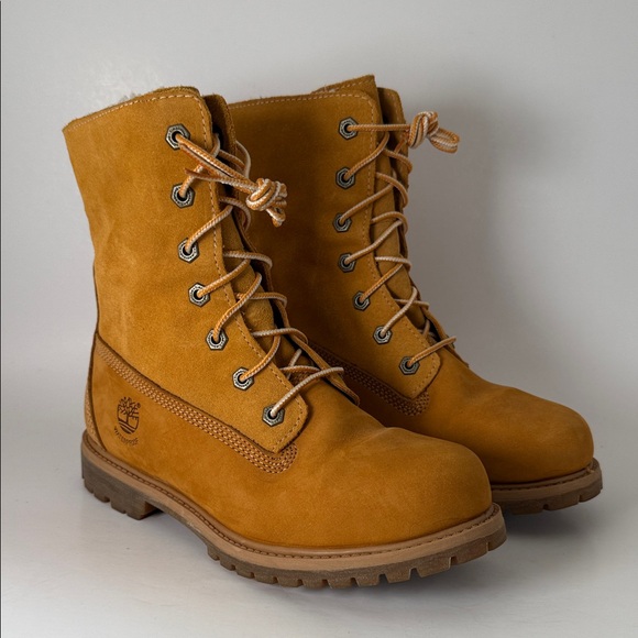 Timberland Shoes - Timberland Fleece Lined lace up boots